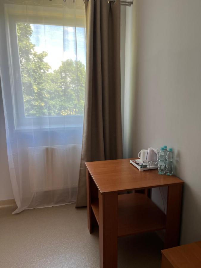 Osrodek Konferencyjno-Wypoczynkowy Hostel Chojna Εξωτερικό φωτογραφία